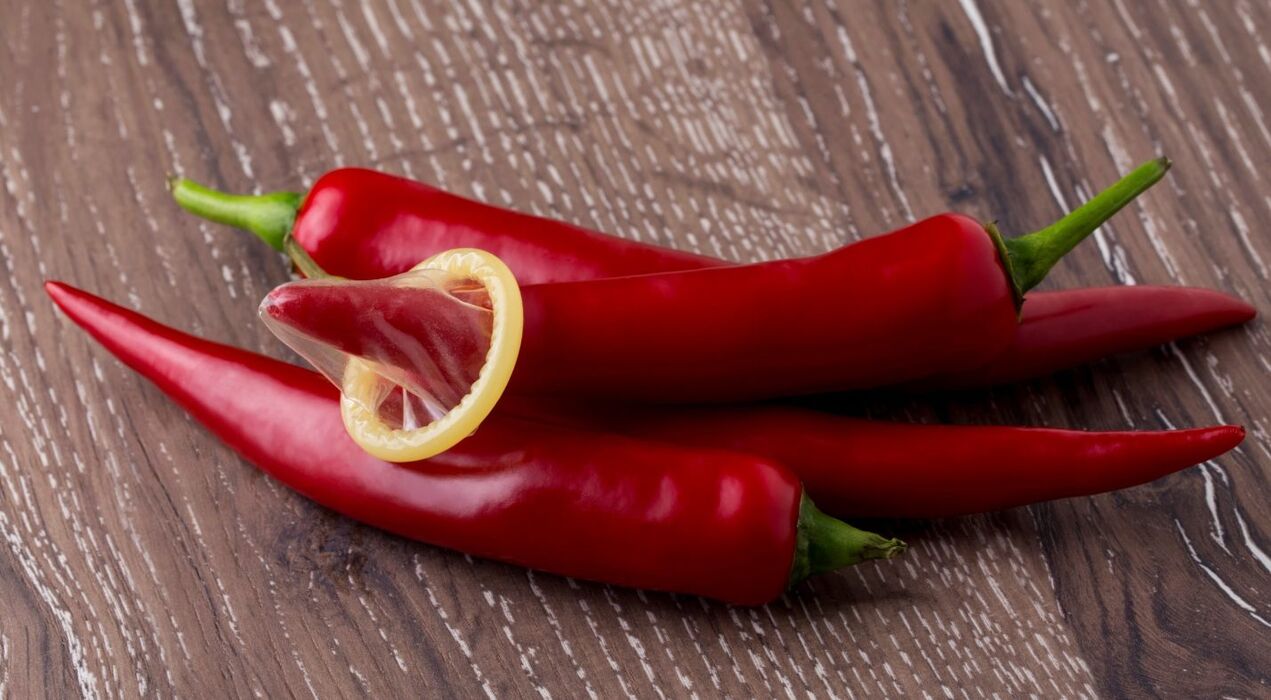 Лютият червен пипер повишава нивата на тестостерон в тялото на мъжа и подобрява потентността